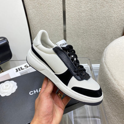 CHL  Sneakers