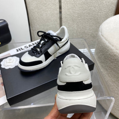 CHL  Sneakers