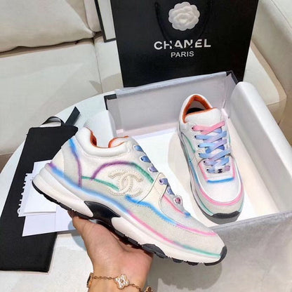 CHL Sneakers Run Away