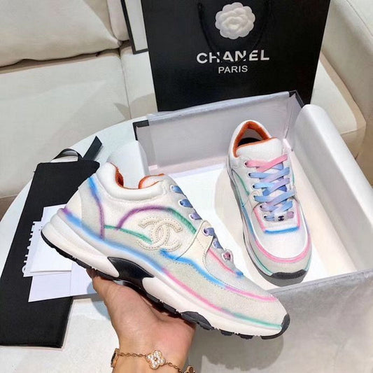 CHL Sneakers Run Away