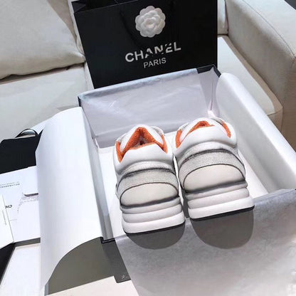 CHL Sneakers Run Away