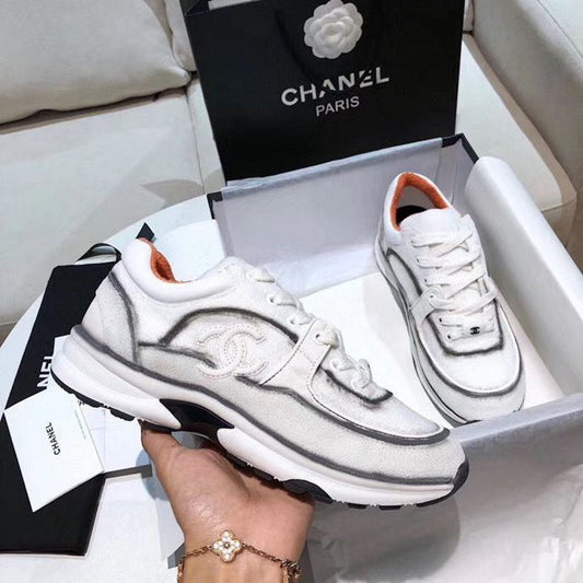 CHL Sneakers Run Away