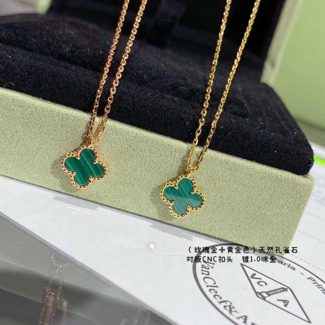 VAN C & A  Necklace pendant 11 Color's