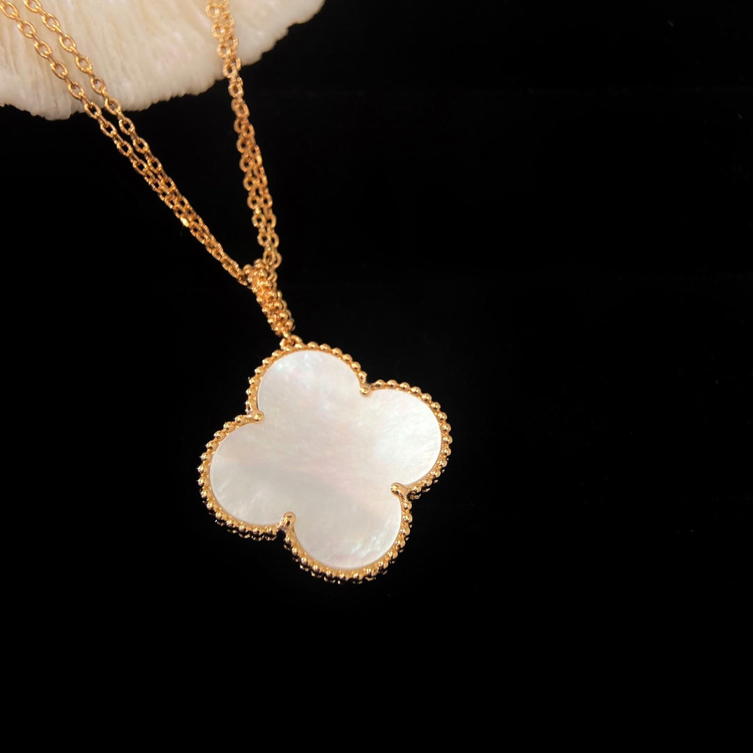 VAN C & A  Necklace pendant 11 Color's