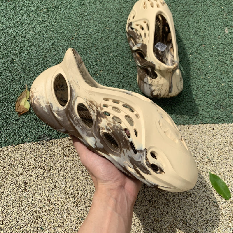 YEZY Foam Shoes  Sandals 7 color 's