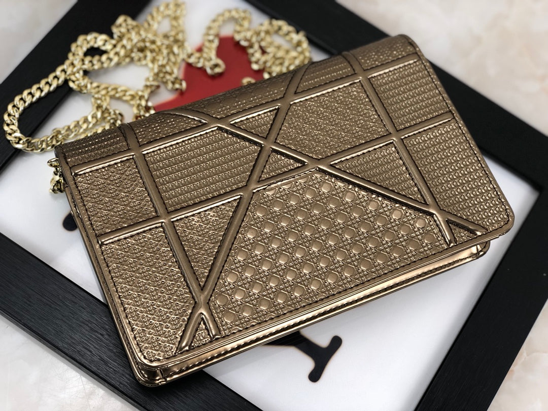 CHD Wallet on Chain Bag 20 cm 3 Color 's