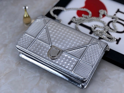 CHD Wallet on Chain Bag 20 cm 3 Color 's