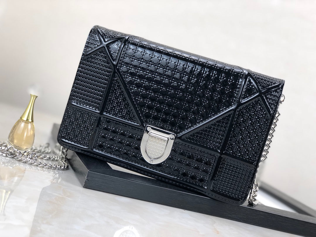 CHD Wallet on Chain Bag 20 cm 3 Color 's