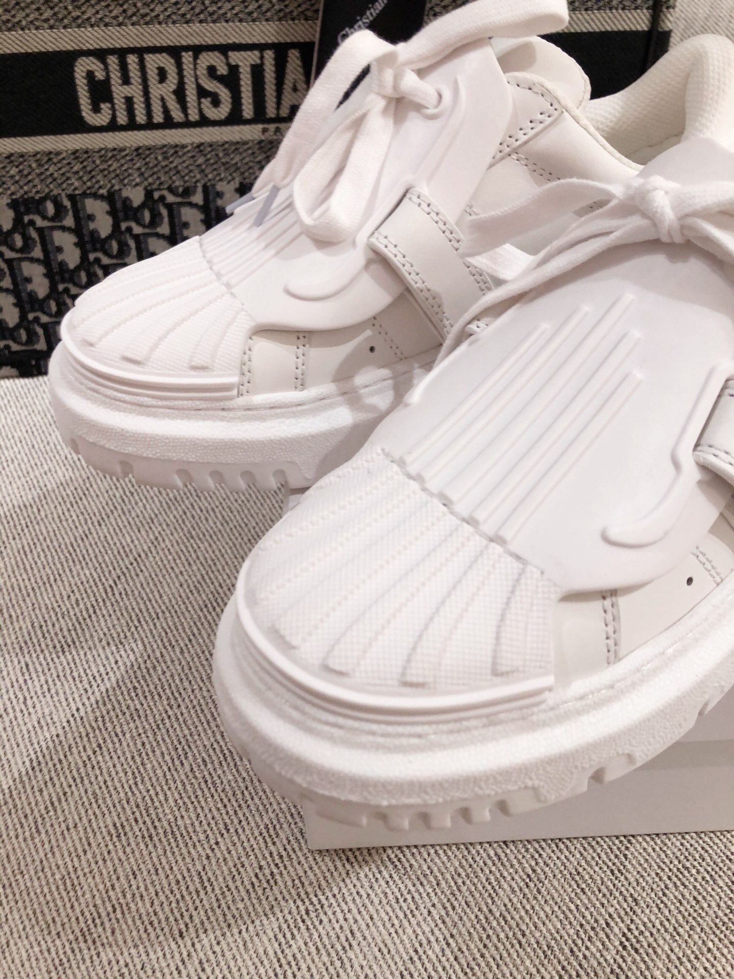 CHD Sneakers Trainers White