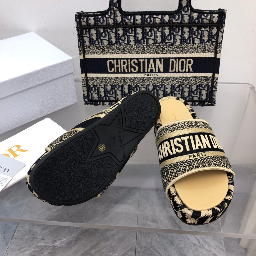 CHD Slippers Platform  3  Color's