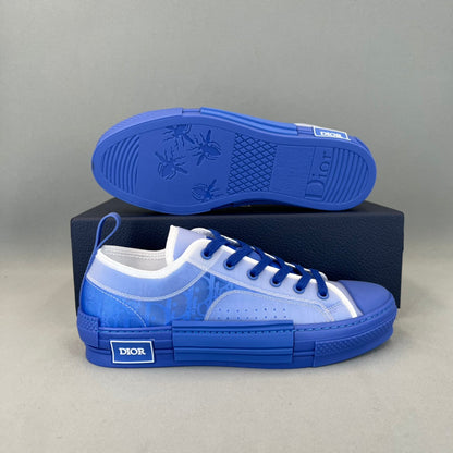 CHD  Sneakers