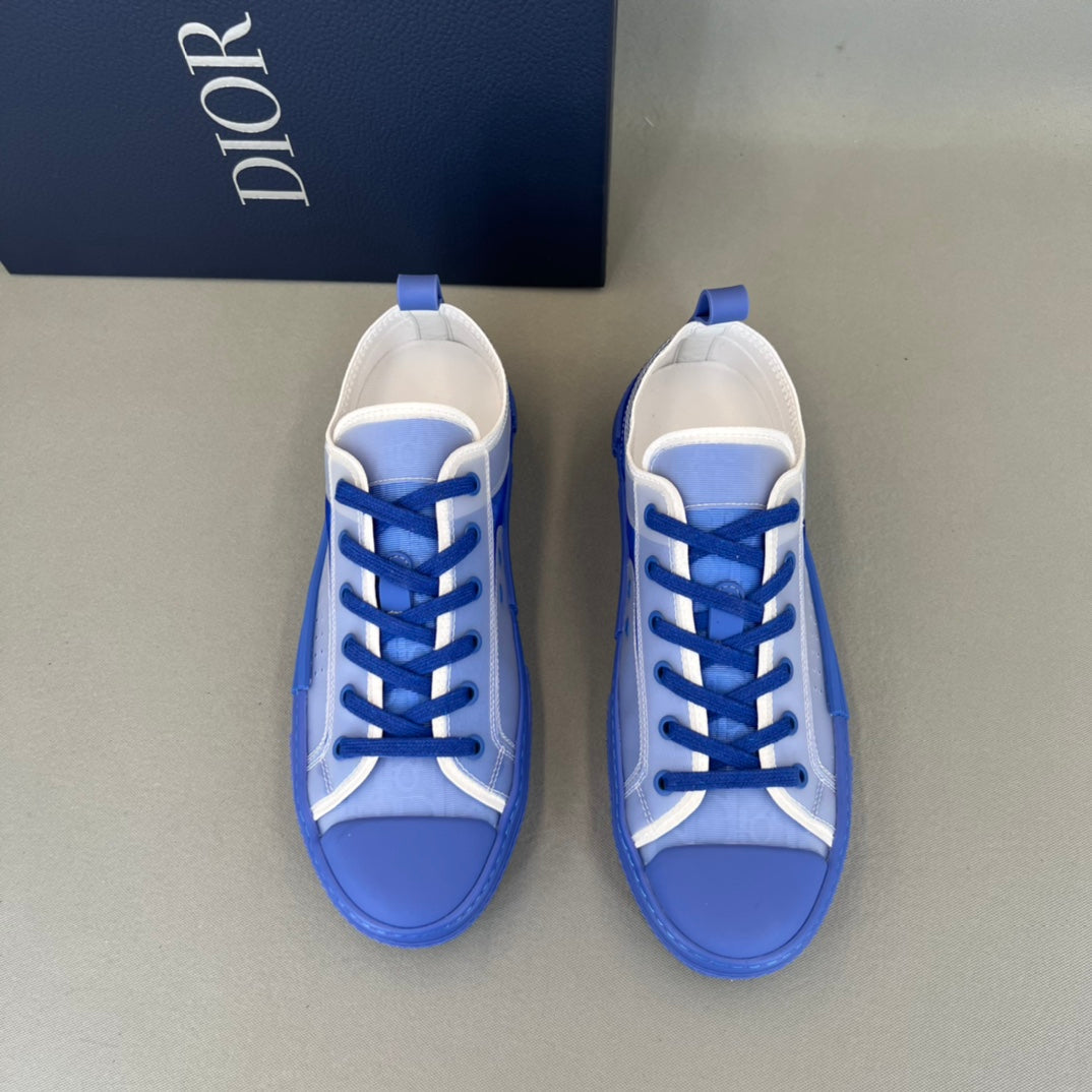 CHD  Sneakers