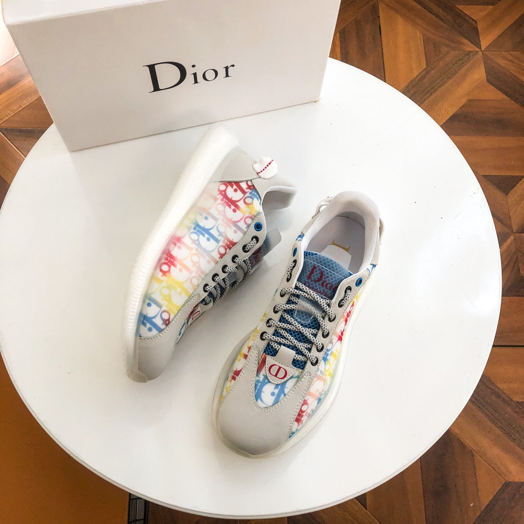 CHD Sneakers Run Away
