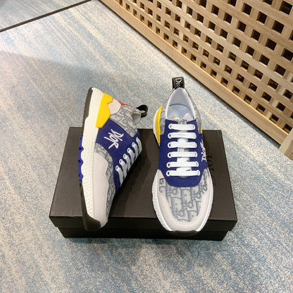 CHD Sneakers Run Away