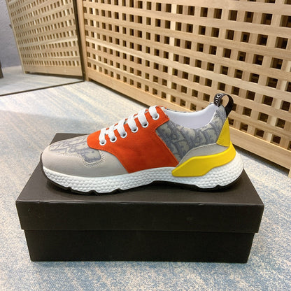 CHD Sneakers Run Away