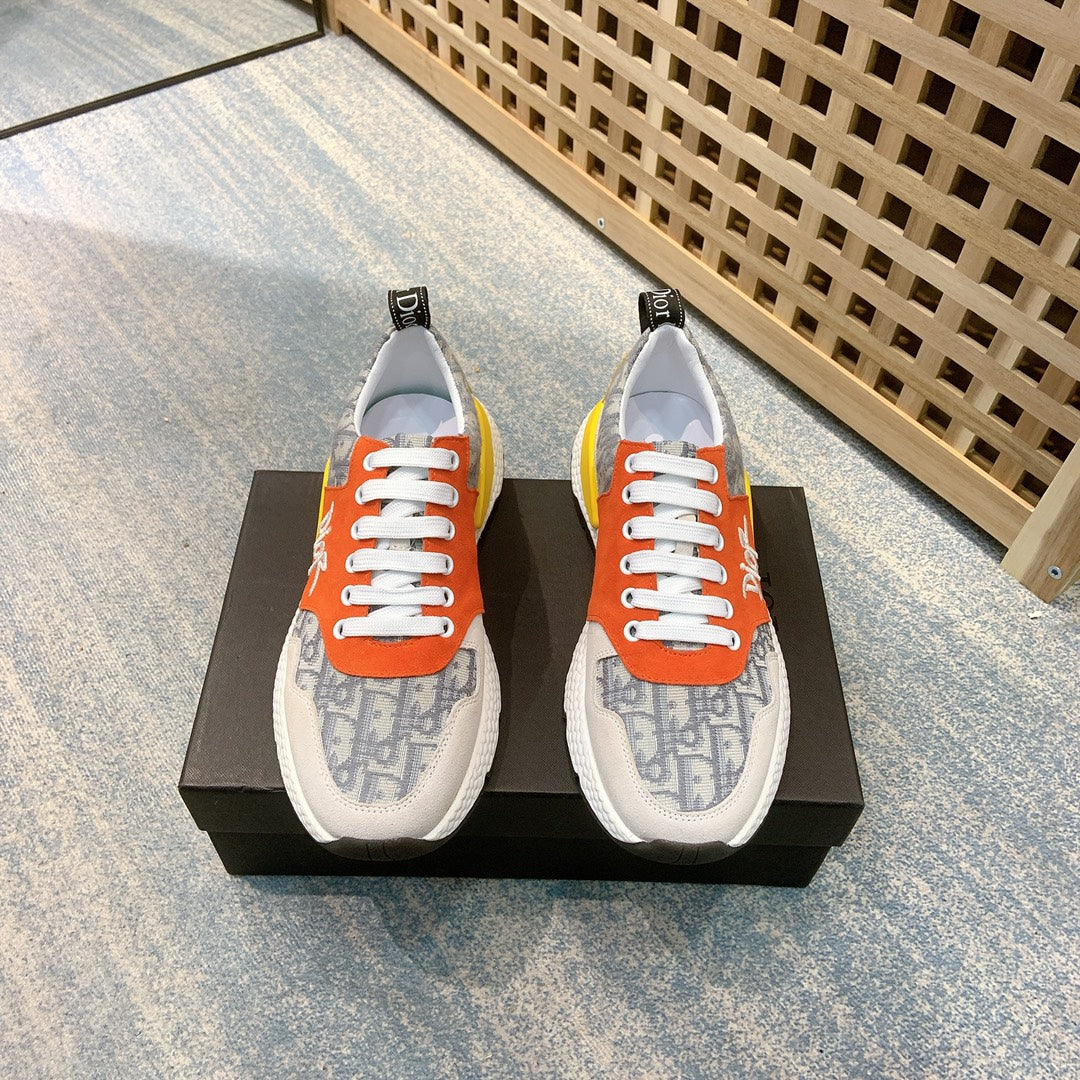 CHD Sneakers Run Away