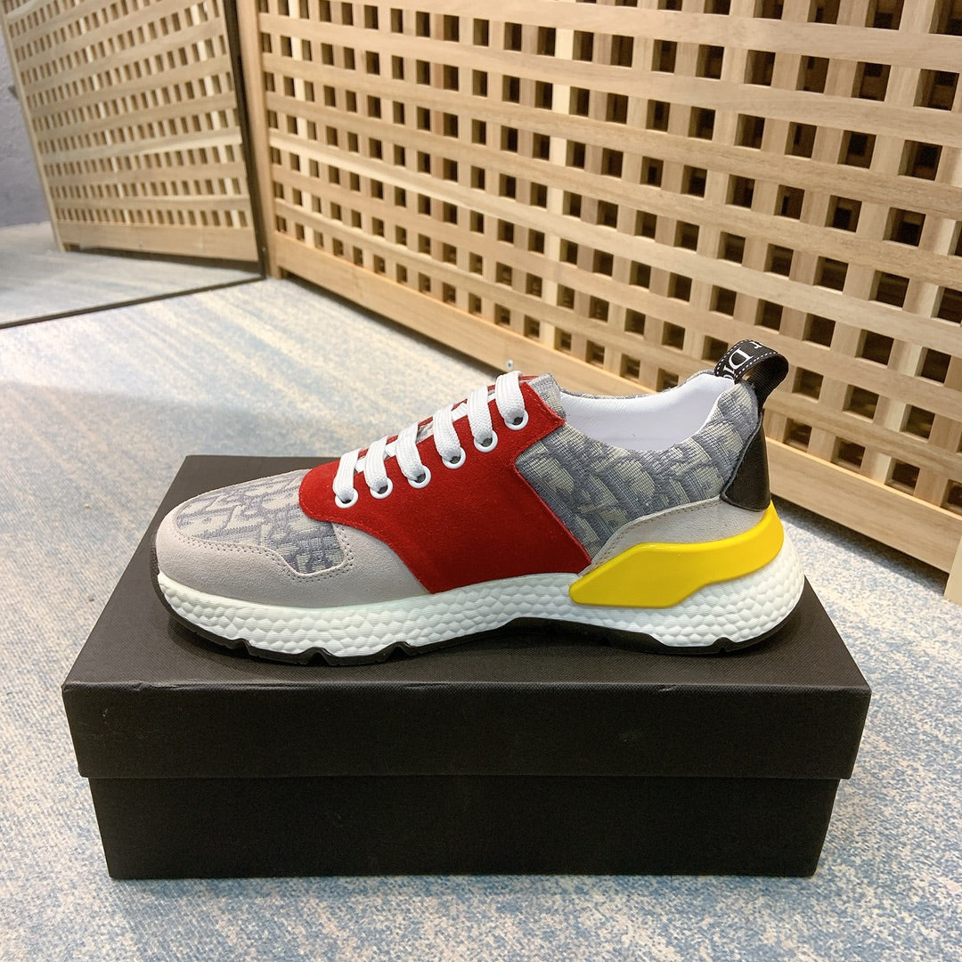 CHD Sneakers Run Away