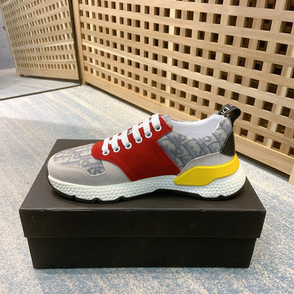CHD Sneakers Run Away