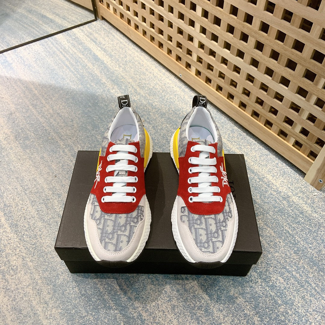 CHD Sneakers Run Away