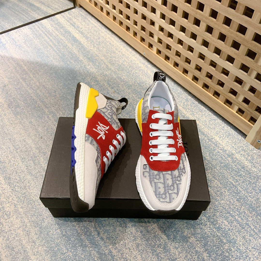 CHD Sneakers Run Away