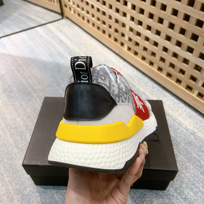CHD Sneakers Run Away