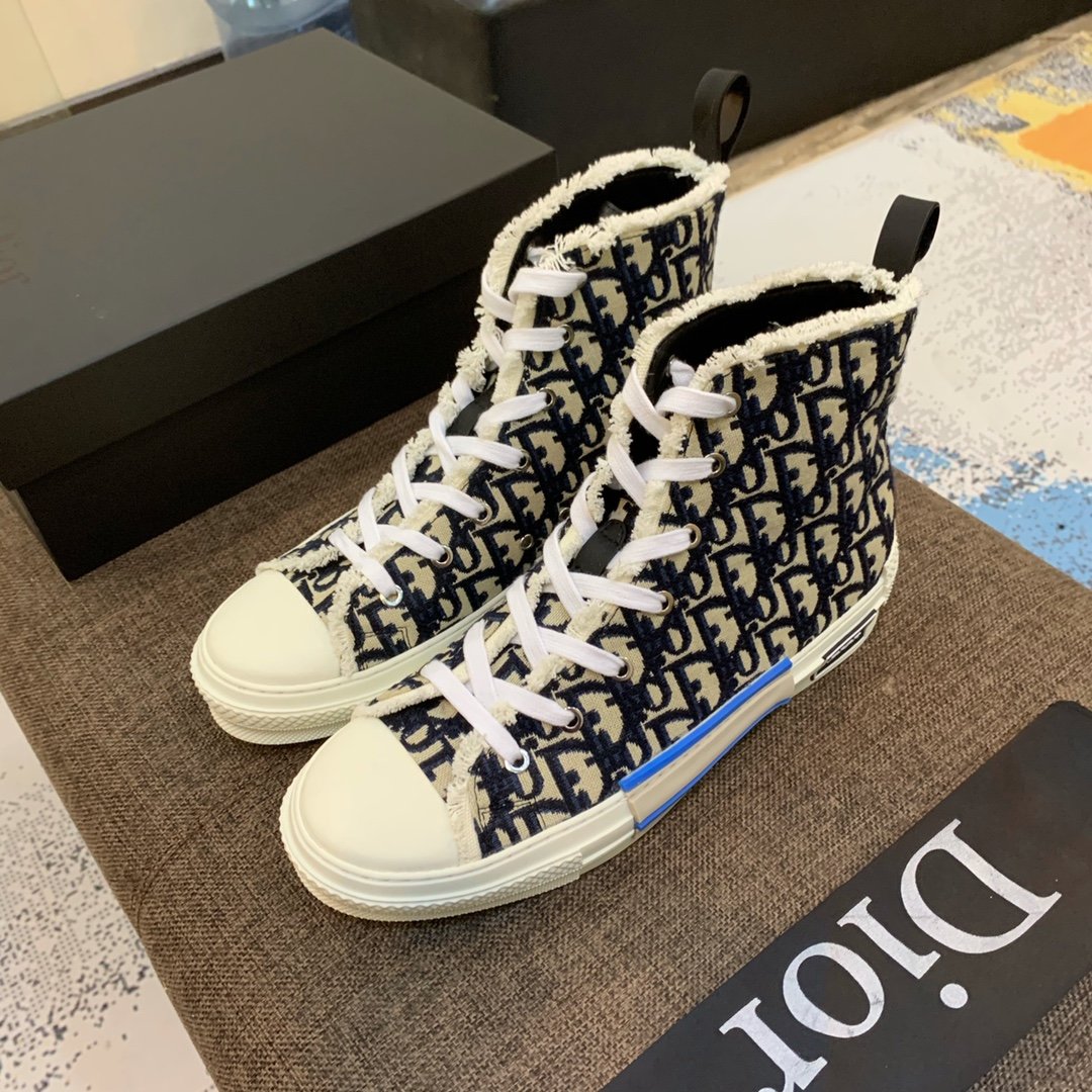 CHD Sneakers High Top Oblique