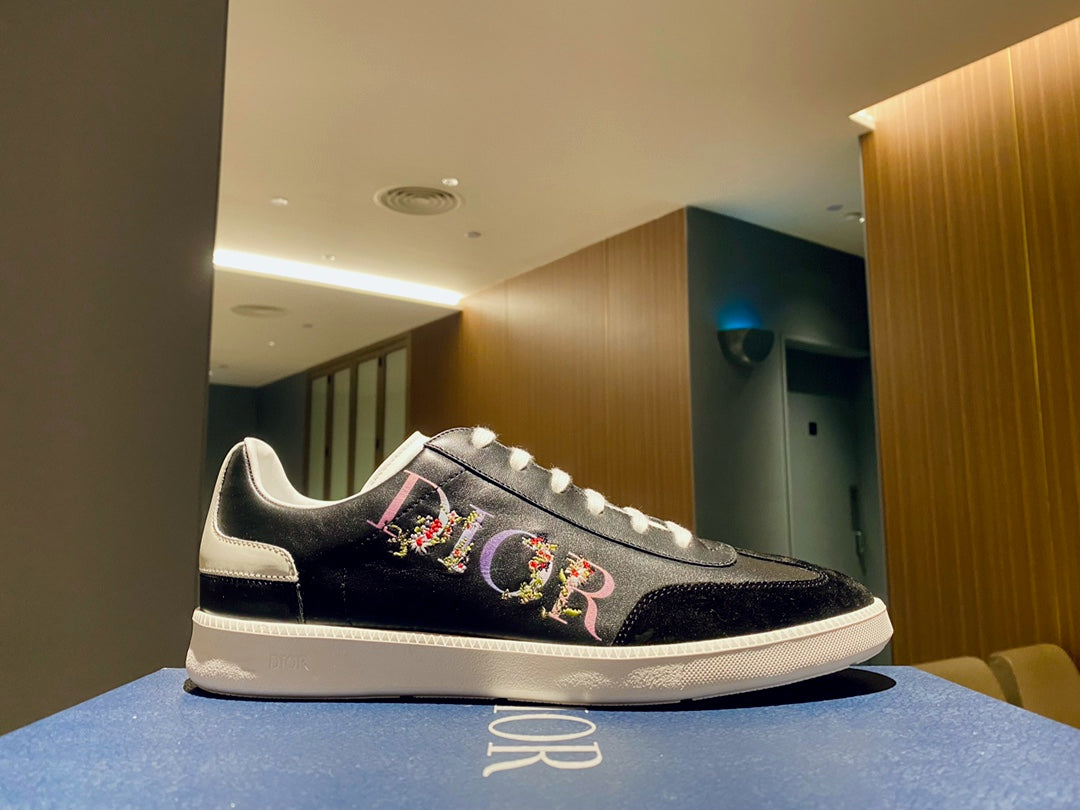 CHD Trainers  Sneakers Run Away