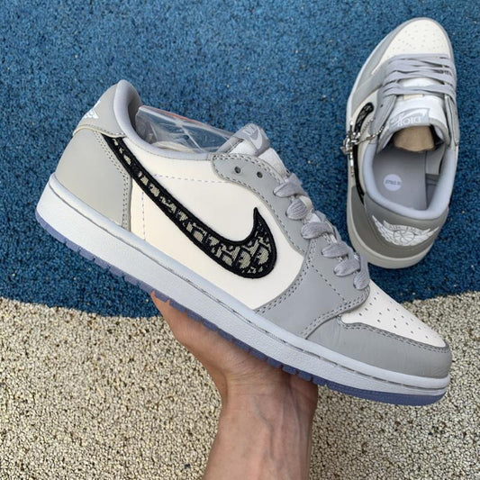 CHD Sneakers White