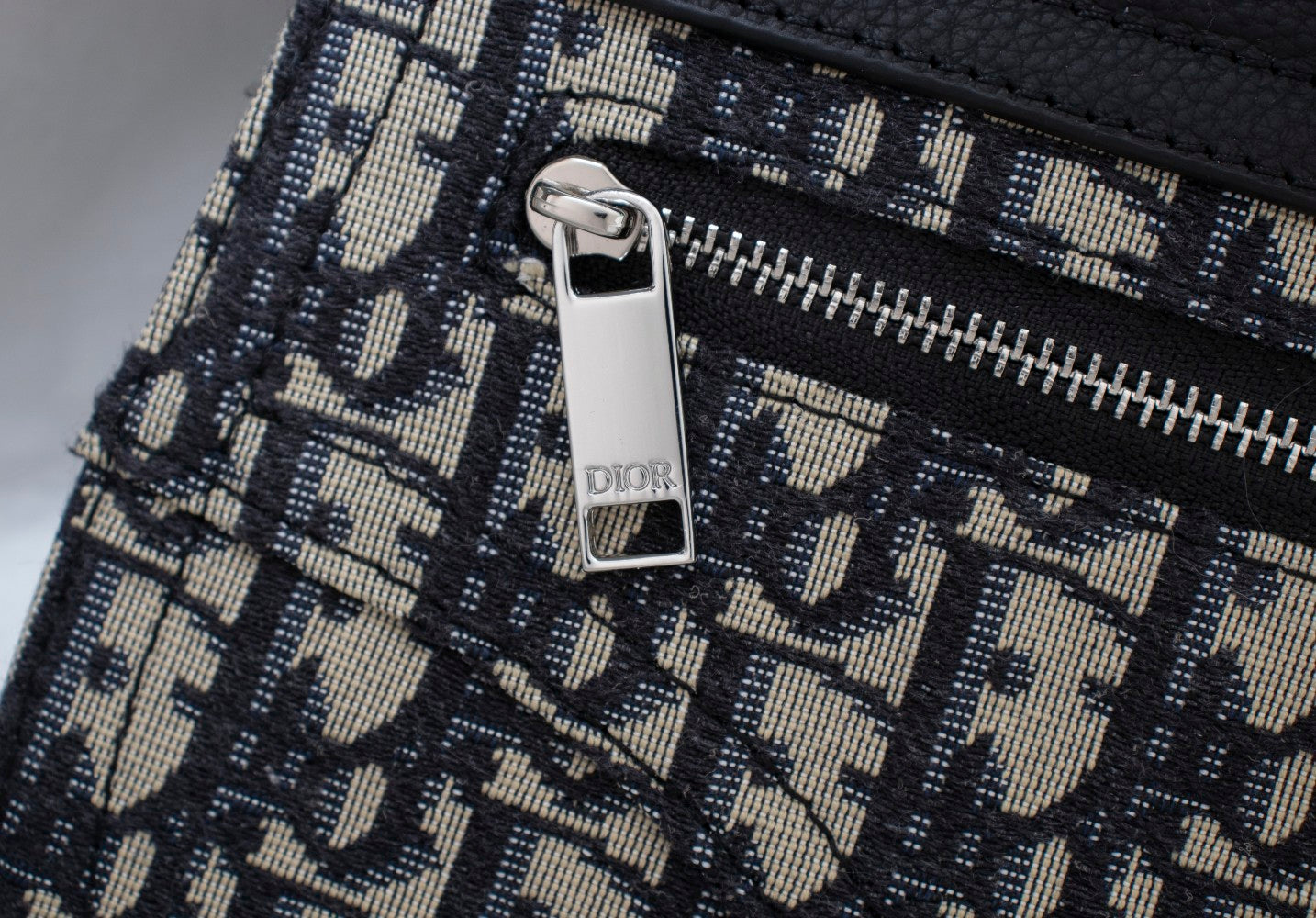CHD Bag Oblique Messenger 2 Color's