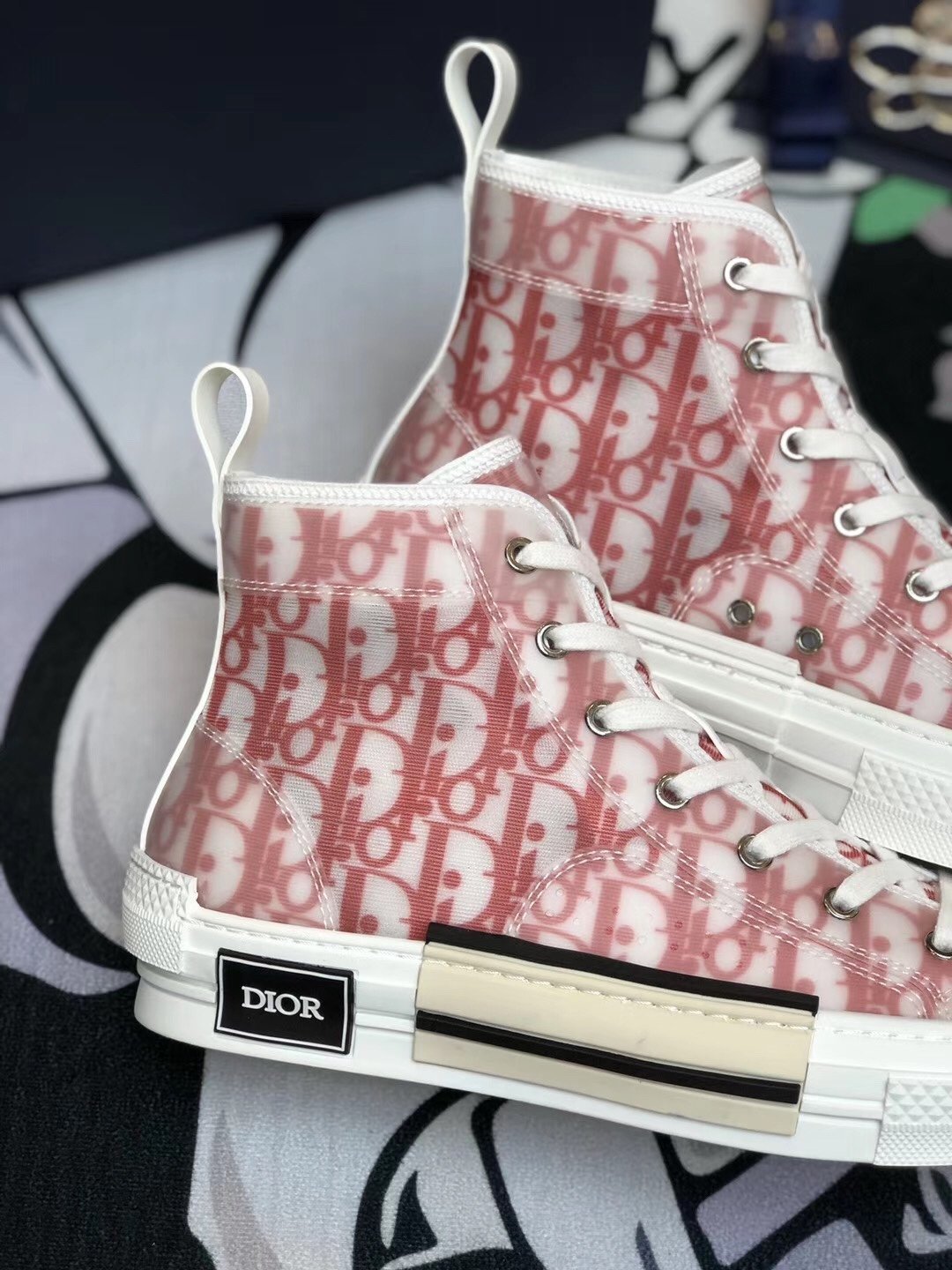 CHD Sneakers High Top Oblique