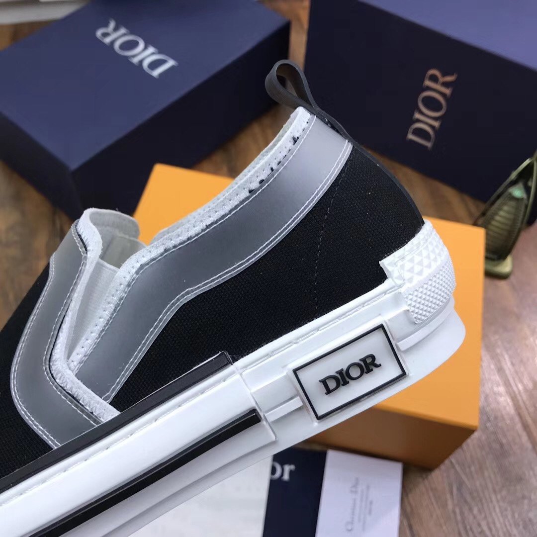 CHD Sneakers