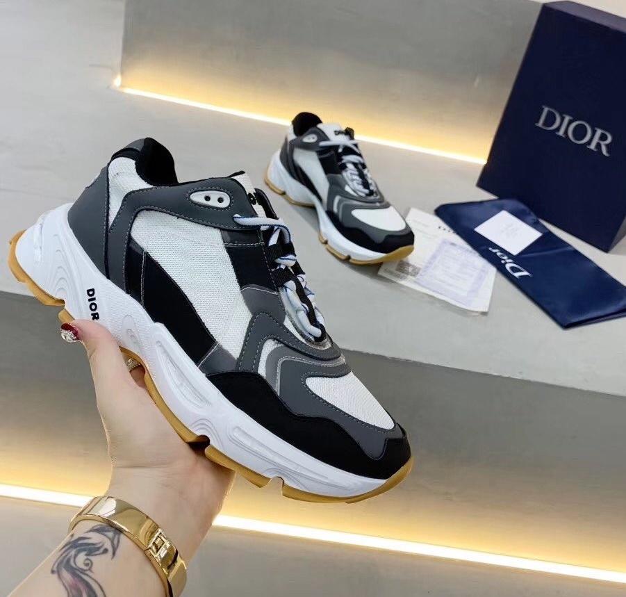CHD Sneakers