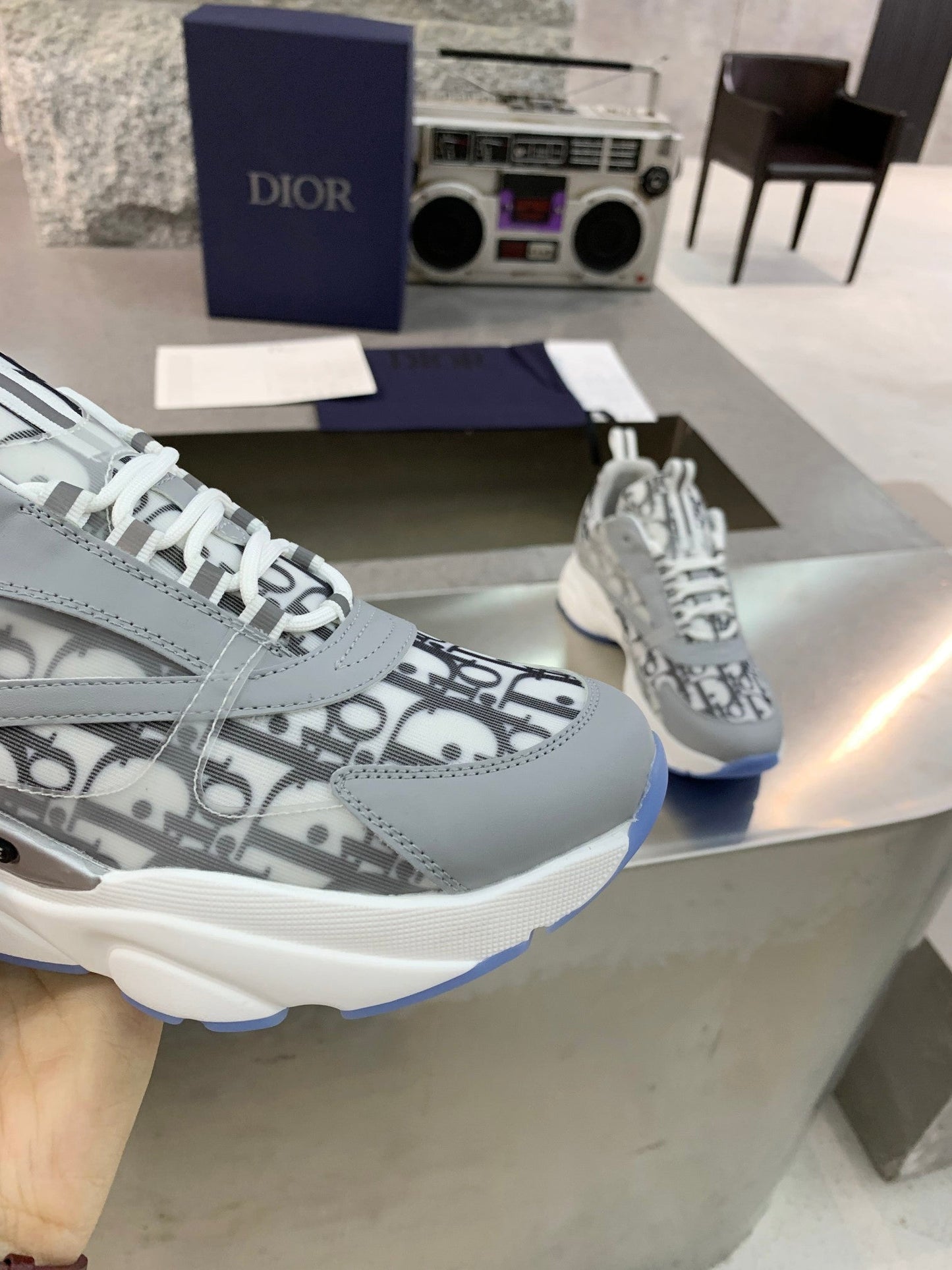 CHD Sneakers Run Away White