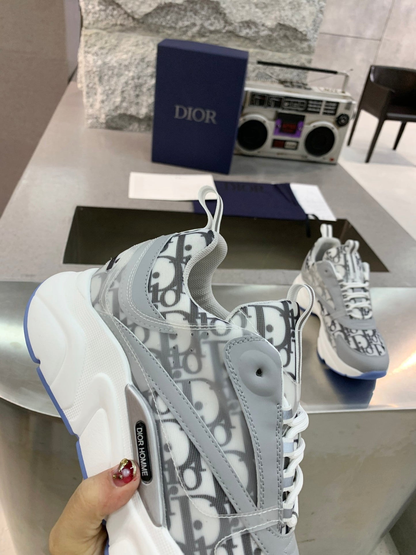 CHD Sneakers Run Away White