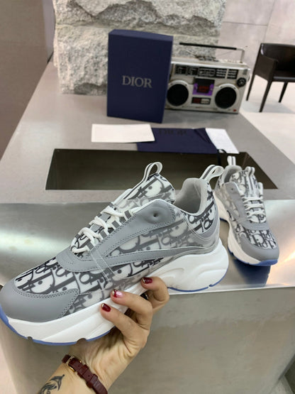 CHD Sneakers Run Away White