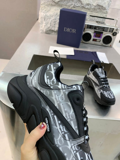 CHD Sneakers Run Away Black