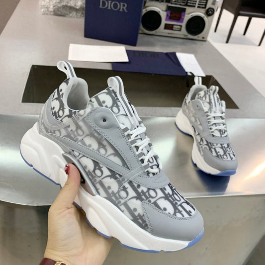 CHD Sneakers Run Away White