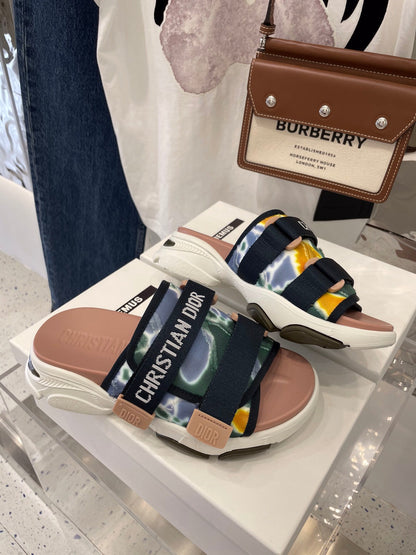 CHD Slippers  Sandals    2 Color 's Wander