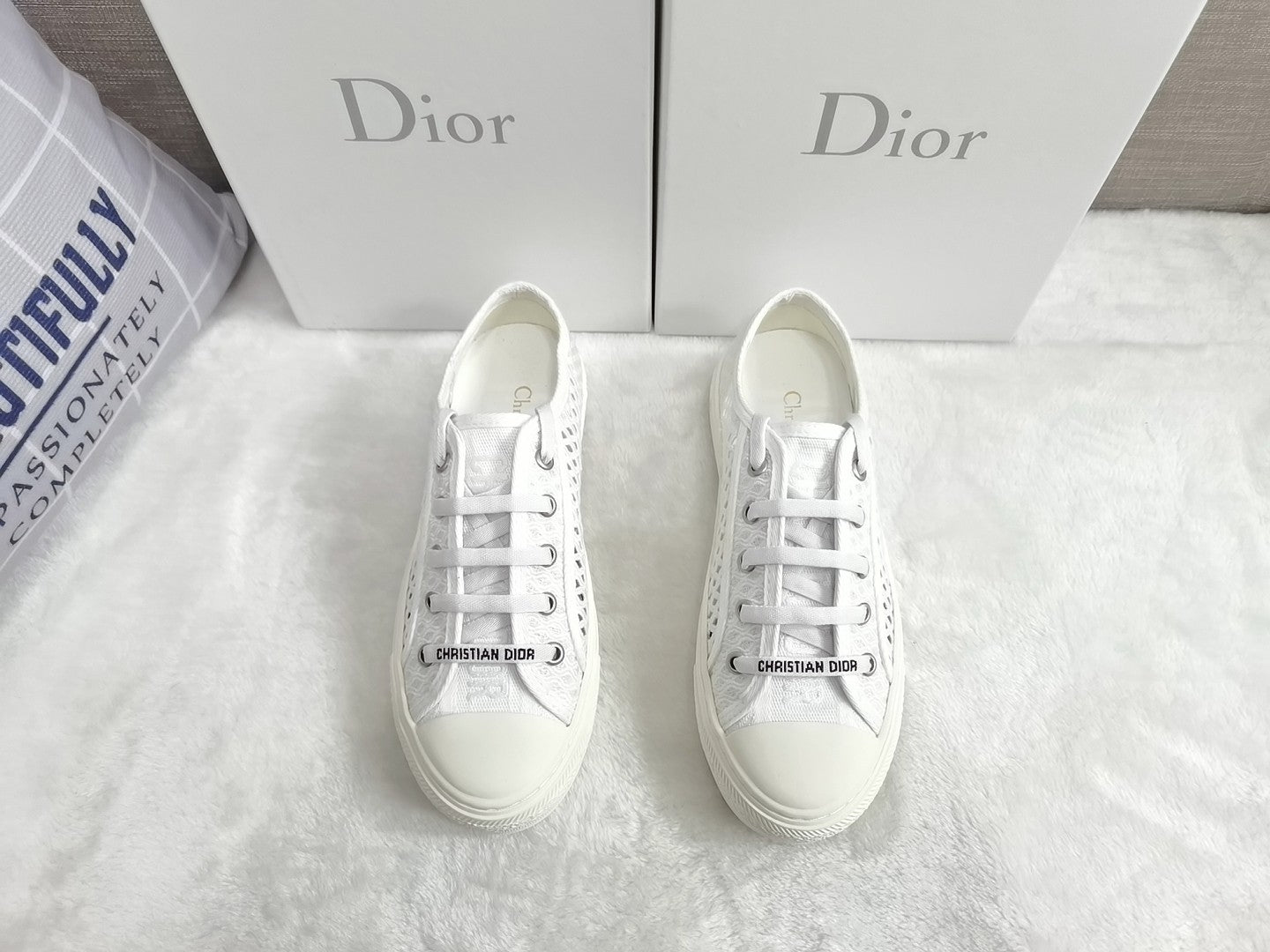 CHD Trainers  Sneakers Tennis White