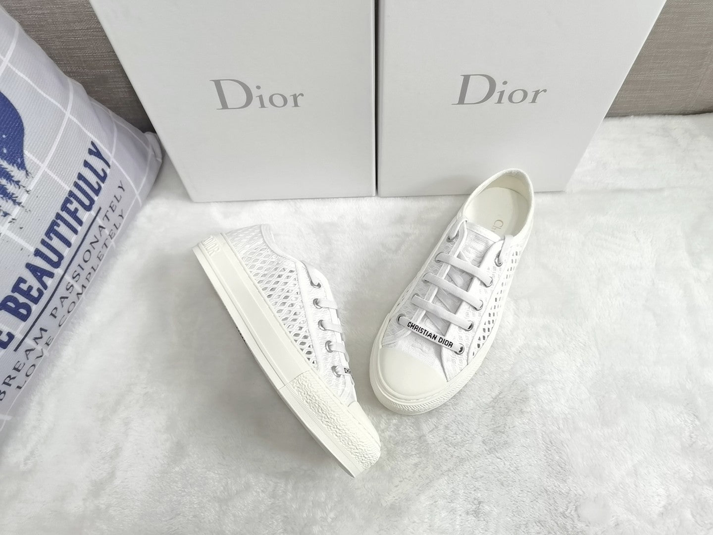 CHD Trainers  Sneakers Tennis White