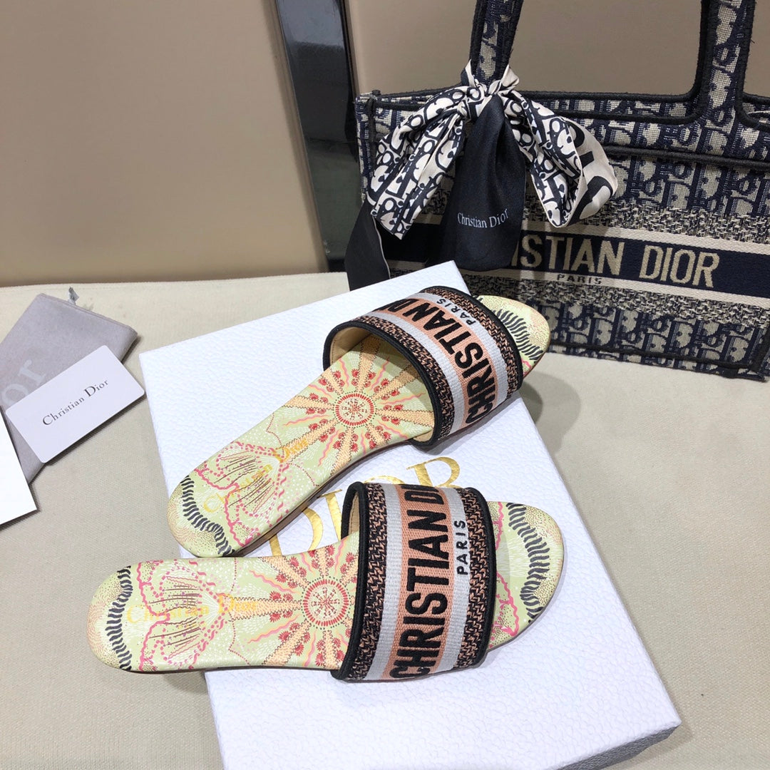 CHD  Slippers