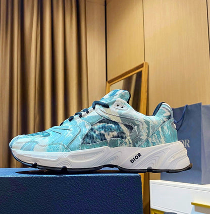 CHD  Sneakers
