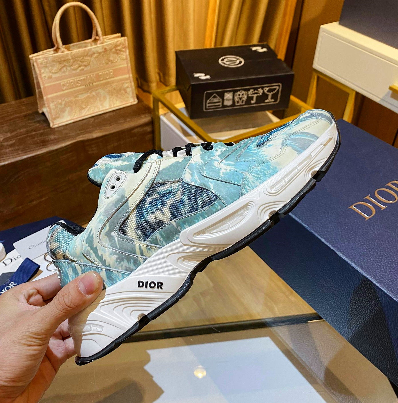 CHD  Sneakers
