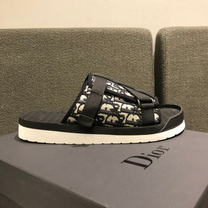 CHD Alpha Slippers 2 Color 's