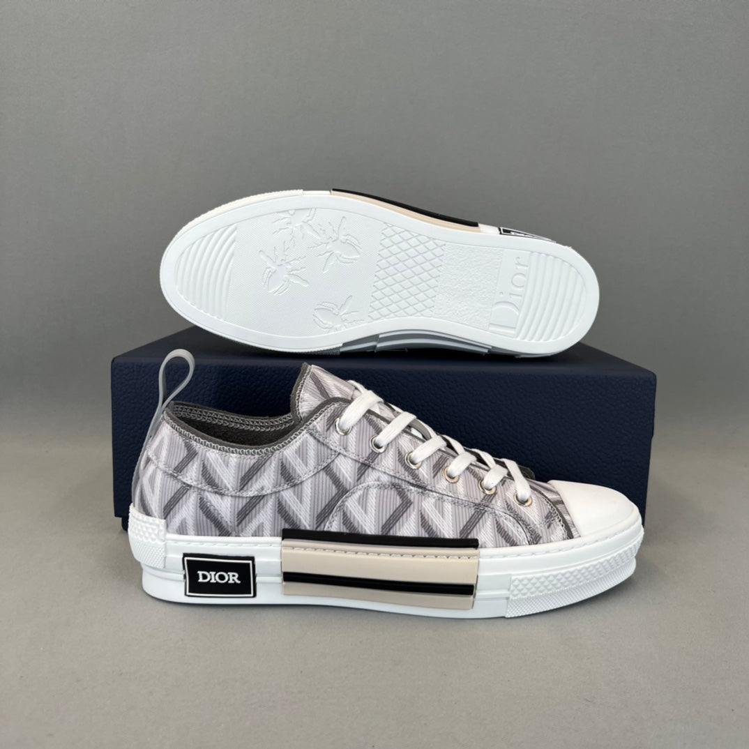 CHD Sneakers