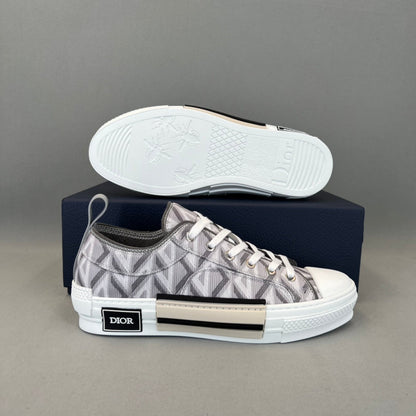 CHD Sneakers