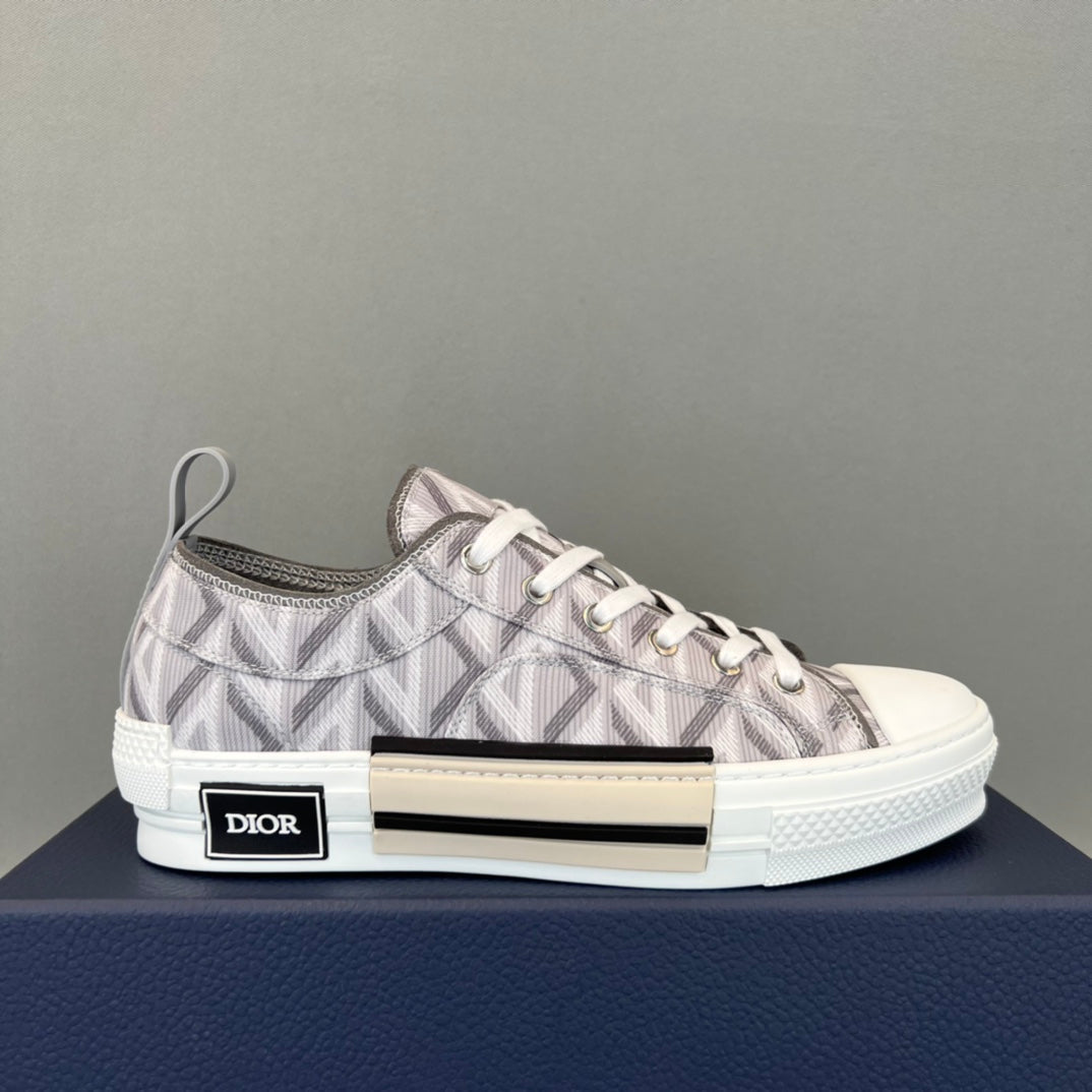 CHD Sneakers