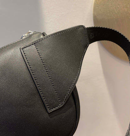 CHD Saddle Belt Bag Mono 2 Color 's