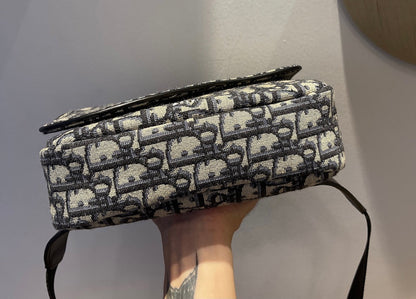 CHD Saddle Belt Bag Mono 2 Color 's
