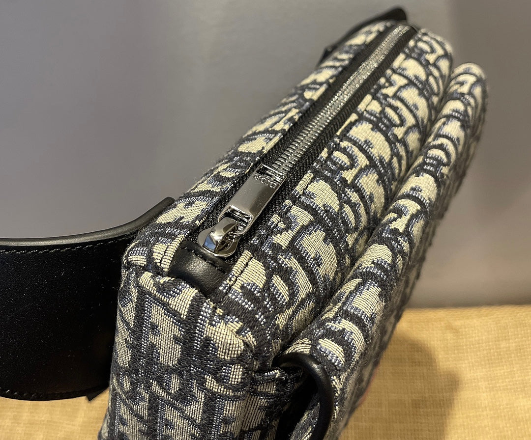 CHD Saddle Belt Bag Mono 2 Color 's